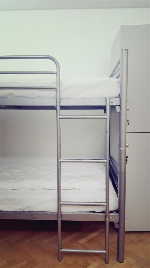 Sleep Inn Hostel Bukurešť Exteriér fotografie