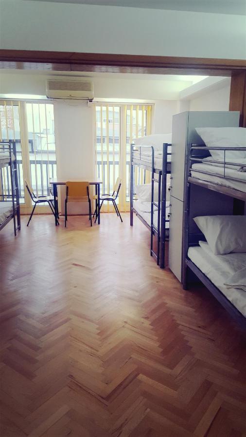 Sleep Inn Hostel Bukurešť Exteriér fotografie