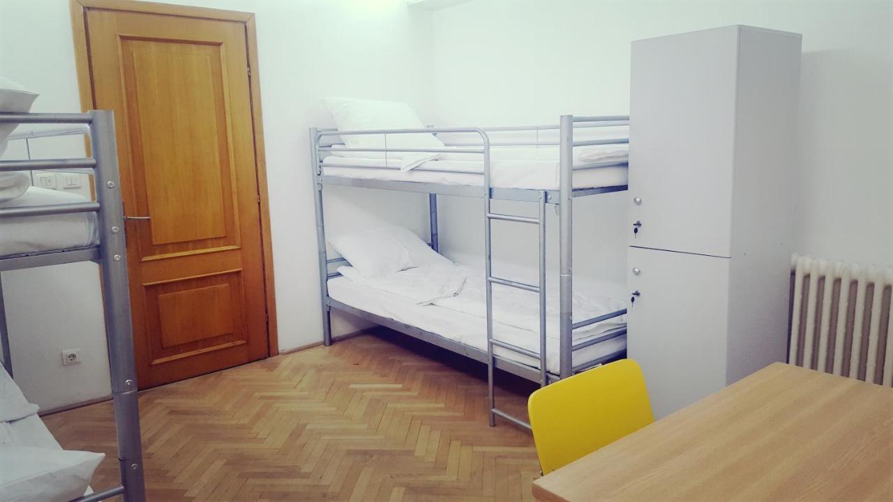 Sleep Inn Hostel Bukurešť Exteriér fotografie